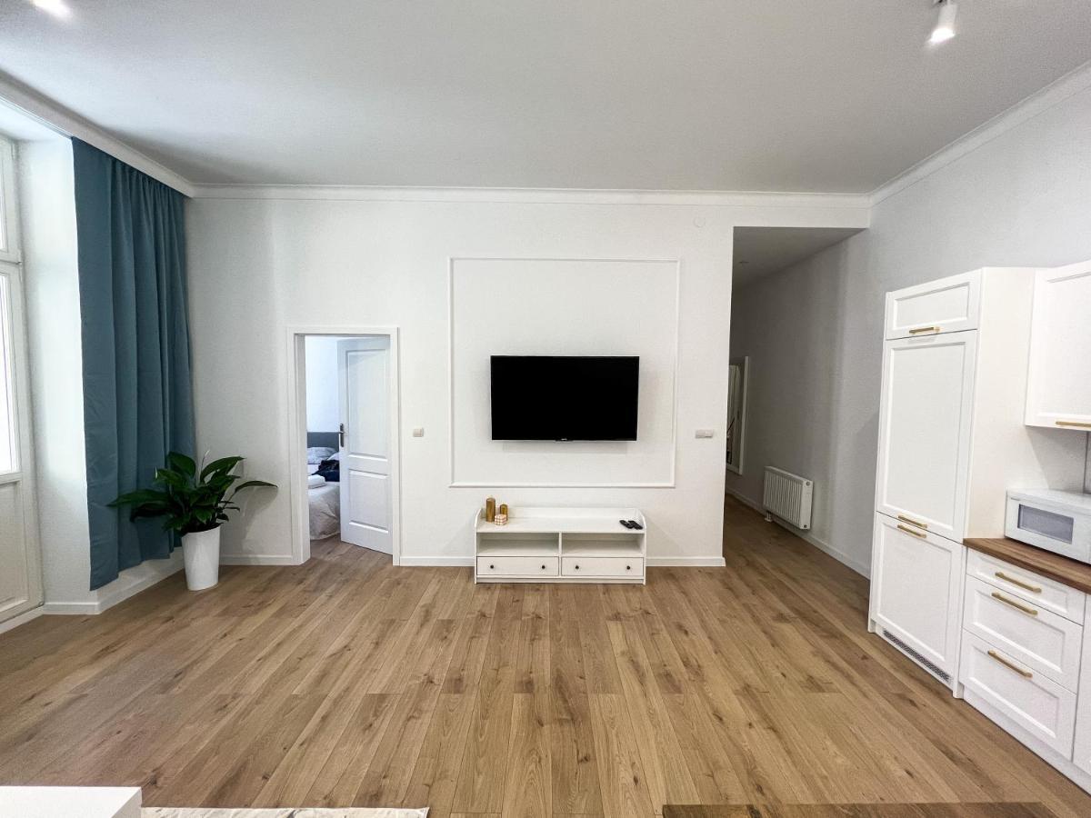 Zlote Apartamenty 6 Legnica Exterior foto